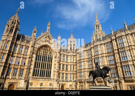 Statue of Richard the Lionheart in front of the Palace of Westminster. Statue of Richard the Lionheart in front of the Palace of Westminster.
