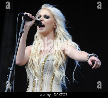 Taylor Momsen of The Pretty Reckless The V Festival  held at Hylands ParkPerformancesDay One Chelmsford England Stock Photo