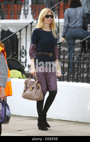 Claudia Schiffer makes her way home after taking her children to school London, England - 07.10.10 Stock Photo