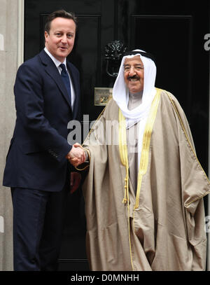 DAVID CAMERON & SHEIKH SABAH AL AHMED BRITISH PRIME MINISTER MEETS EMIR OF KUWAITI LONDON ENGLAND UK 28 November 2012 Stock Photo