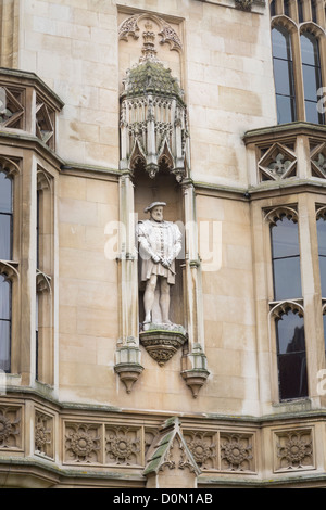 Statue of King Henry VIII at Kings college,Cambridge, England Stock Photo