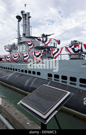 WWII era submarine USS Pampanito. Historic plaque, twin 20mm Oerlikon anti-aircraft cannon on conning tower. Stock Photo