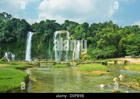 Ban Gioc - Detian waterfall in Vietnam Stock Photo