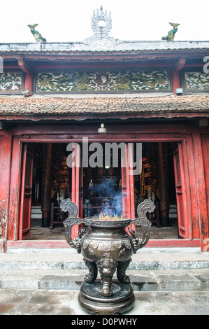 HANOI, Vietnam — Main entrance at the Temple of the Jade Mountain (Ngoc Son Temple) on Hoan Kiem Lake in the heart of Hanoi's Old Quarter. The temple was established on the small Jade Island near the northern shore of the lake in the 18th century and is in honor of the 13-century military leader Tran Hung Dao. Stock Photo