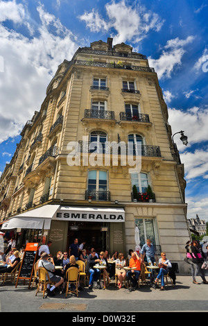 France, Europe, travel, Paris, City, La Cite, Cafe, Terrace, architecture, house, outside, tourists Stock Photo