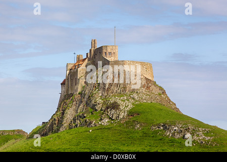 Lindisfarne Castle is a 16th-century castle located on Holy Island, near Berwick-upon-Tweed, Northumberland, England. Stock Photo