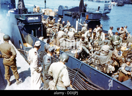 Operation, Overlord, Normandy, Soldiers, 1st Infantry Division, United States, Army, Landing Craft Transport, LCT, landing, Fran Stock Photo