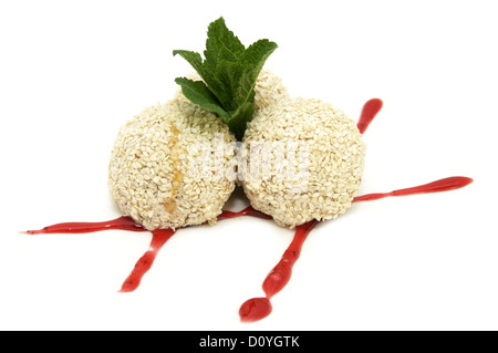 https://l450v.alamy.com/450v/d0ygtk/balls-of-ice-cream-d0ygtk.jpg