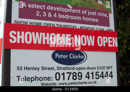 Showhome now open sign Stock Photo