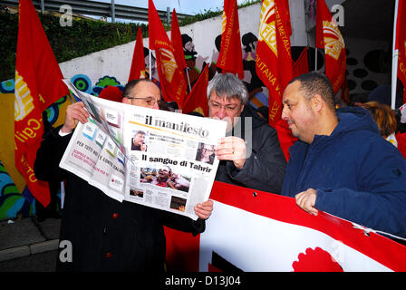 Italy, Padua, December 6th, 2012 : twenty thousand FIOM-CGIL metalworkers and students  on  general strike against cuts of the Government Mario Monti. The strike was attended by the Secretary General FIOM Maurizio Landini. (Center). Stock Photo