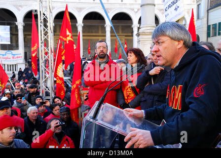 Italy, Padua, December 6th, 2012 : twenty thousand FIOM-CGIL metalworkers and students  on  general strike against cuts of the Government Mario Monti. The strike was attended by the Secretary General FIOM Maurizio Landini. Stock Photo