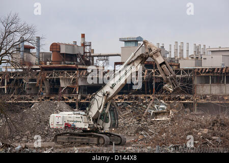 Wixom, Michigan - Demolition of part of Ford's Wixom Assembly plant. The plant was once Ford's largest North American assembly plant. It has been closed since 2007. Stock Photo