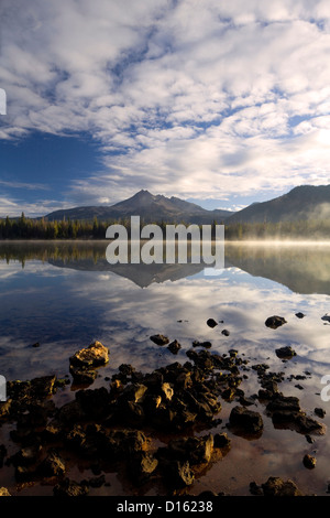 OR00498-00....OREGON - Broken Top as viewed from Sparks Lake in the Deschutes National Forest. Stock Photo