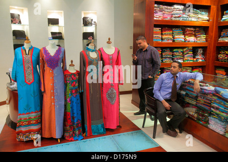 Muslim women's clothing for sale in Al Dira souq, Doha Stock Photo - Alamy