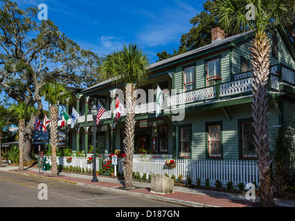 Downtown Fernandina Beach in the historic district on Northeast Florida ...