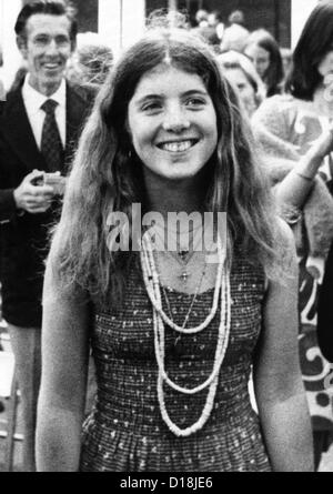 Caroline Kennedy, 3-year-old daughter of president-elect John F