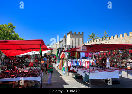 The weekly market in Alcudia old town, Playa de Alcudia, Mallorca Island, Balearic Isles, Spain, Europe Stock Photo