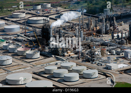 aerial photograph Exxon Mobil refinery Joliet, Channahon, Illinois Stock Photo