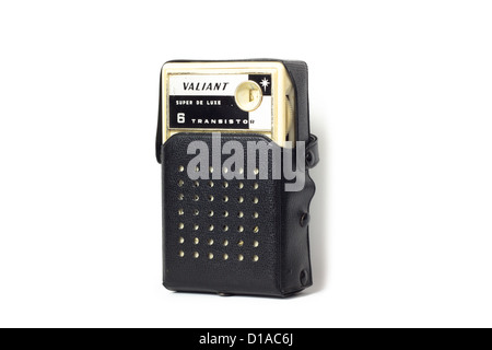 Media - radio portatile, dispositivo a transistor di Sony. [traduzione  automatica] Foto stock - Alamy
