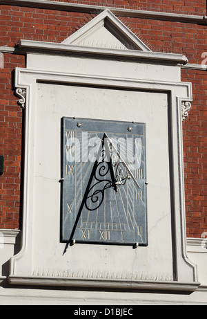 Sundial on the side of a building in North Road, Brighton Stock Photo