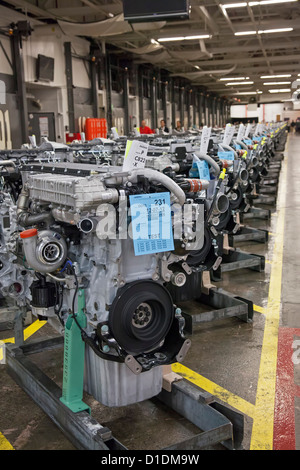 Redford, Michigan - Assembled diesel truck engines at Daimler's Detroit Diesel plant. Stock Photo