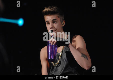 8 December 2012 - Sunrise, Florida - : Justin Bieber attends the Y100's  Jingle Ball 2012 at the BB&T Center on December 8, 2012 in Miami. Photo  Credit: aetphoto/Sipa USA Stock Photo - Alamy