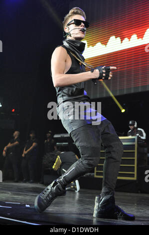 8 December 2012 - Sunrise, Florida - : Justin Bieber attends the Y100's  Jingle Ball 2012 at the BB&T Center on December 8, 2012 in Miami. Photo  Credit: aetphoto/Sipa USA Stock Photo - Alamy