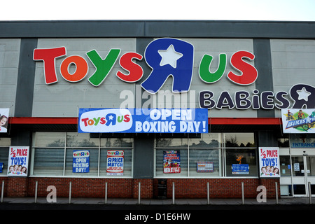 The ToysRus toyshop store at the Goldstone Retail Park in Hove with Sale and Open Boxing Day Stock Photo