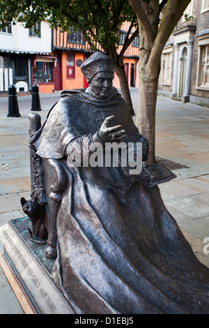 Thomas Wolsey statue, Ipswich, Suffolk, England, United Kingdom, Europe Stock Photo