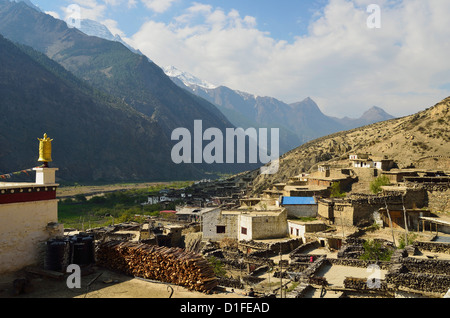 Marpha village, Annapurna Conservation Area, Mustang District, Dhawalagiri (Dhaulagiri), Western Region (Pashchimanchal), Nepal Stock Photo