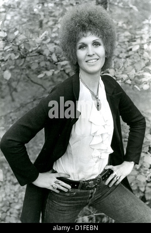 JULIE DRISCOLL UK pop singer in November 1967 Stock Photo