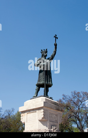 The monument to Stephen the Great (1457-1504) was erected near the main entrance of Stephen the Great Park in Chisinau in 1927. Stock Photo