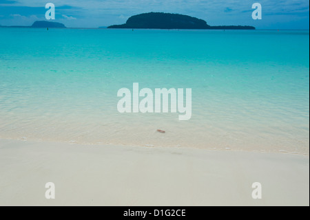 Turquoise water and white sand at the Champagne beach, Island of Espiritu Santo, Vanuatu, South Pacific, Pacific Stock Photo