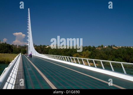 The Sundial Bridge at Turtle Bay spanning the Sacramento River in Redding, California, USA. Stock Photo