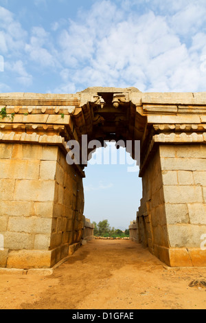 Chitradurga - the Picturesque fort in Karnataka Curvy pathways