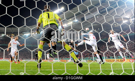 Stuttgart's goalkeeper Sven Ulreich in action during the DFB Cup soccer match between VfB Stuttgart and 1st FC Koeln at the Mercedes-Benz Arena in Stuttgart, Germany, 19 December 2012. Cologne lost 1-2. Photo: Bernd Weissbrod Stock Photo