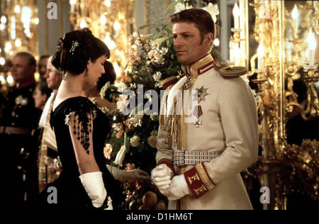 Anna Karenina  Anna Karenina  Sophie Marceau, Sean Bean Anna Kareninas (Sophie Marceau) Leben aendert sich, als sie den jungen Stock Photo