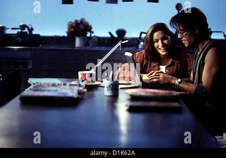 Liebling, Bleib So Wie Ich Bin  Dating Enemy  Claudia carvan, Guy Pearce Tash (Claudia Carvan) bewundert Brett (Guy Pearce) Stock Photo