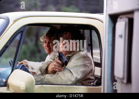 Breakdown  Breakdown  Jeff Taylor (Kurt Russell) und seine Frau Amy (Kathleen Quinlan) *** Local Caption *** 1997 IFTN/Spelling Stock Photo