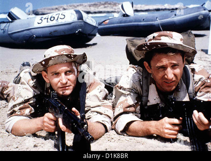 Delta Force Iii - Killing Game  Delta Force Iii: Young Commandos  Sam (Eric Douglas, l) in Szene *** Local Caption *** 1991 -- Stock Photo