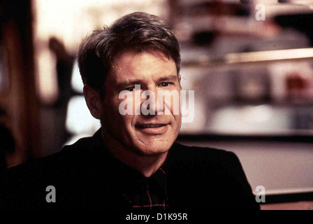 Vertrauter Feind  Devil's Own  Harrison Ford Tom O'Meara (Harrison Ford) erklaert sich bereit einen jungen Iren in seine Stock Photo