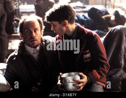 John Malkovich, Christian Bale / Empire of the Sun 1987 directed by