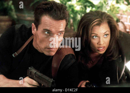 Eraser  Eraser  Arnold Schwarzenegger, Vanessa Williams Kruger (Arnold Schwarzenegger) erhaet den Auftrag, Lee Cullen (Vanessa Stock Photo