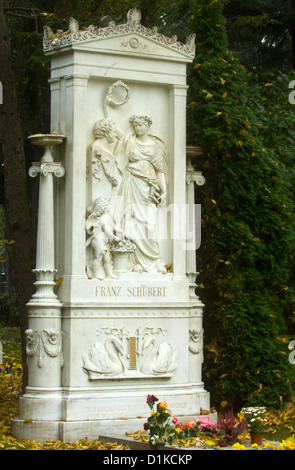 Österreich, Wien XI, Zentralfriedhof, das Ehrengrab von Franz Schubert auf dem Wiener Zentralfriedhof. Stock Photo