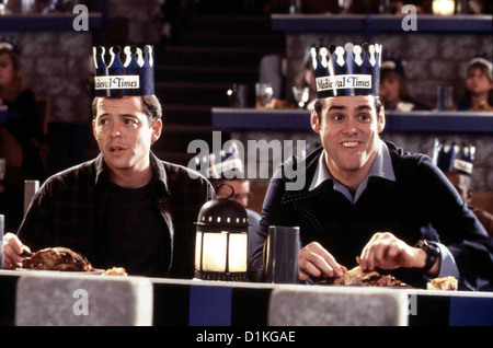 Cable Guy - Die Nervensaege  Cable Guy,  Matthew Broderick, Jim Carrey Chip (Jim Carrey,r) verschleppt Steven (Matthew Stock Photo