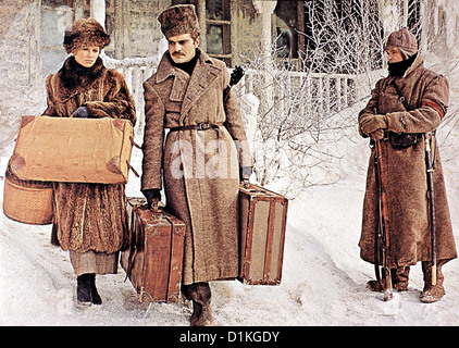 Doktor Schiwago  Doctor Zhivago  Julie Christie, Omar Sharif Lara (Julie Christie) und Jurij (Omar Sharif,m) haben sich zur Stock Photo