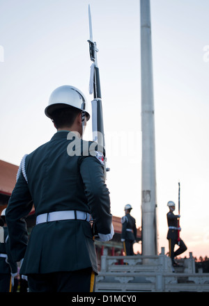 Lowering the flag ceremony, Liberty Square, Taipei Stock Photo - Alamy