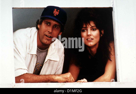 Funny Farm  Funny Farm  Chevy Chase, Madolyn Smith Der erfolgreiche Sportreporter Andy Farmer (Chevy Chase) flieht mit seiner Stock Photo