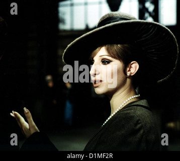 Funny Girl   Funny Girl   Barbra Streisand Fanny (Barbra Streisand) *** Local Caption *** 1968  -- Stock Photo