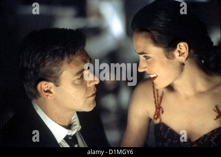 A Beautiful Mind  Beautiful Mind,  Russell Crowe, Jennifer Connelly Mathematikgenie John Forbes Nash Jr. (Russell Crowe) Stock Photo